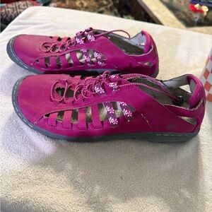 WOMENS JBU DELPHINE ALL TERRAINE SHOE 9 NWOB